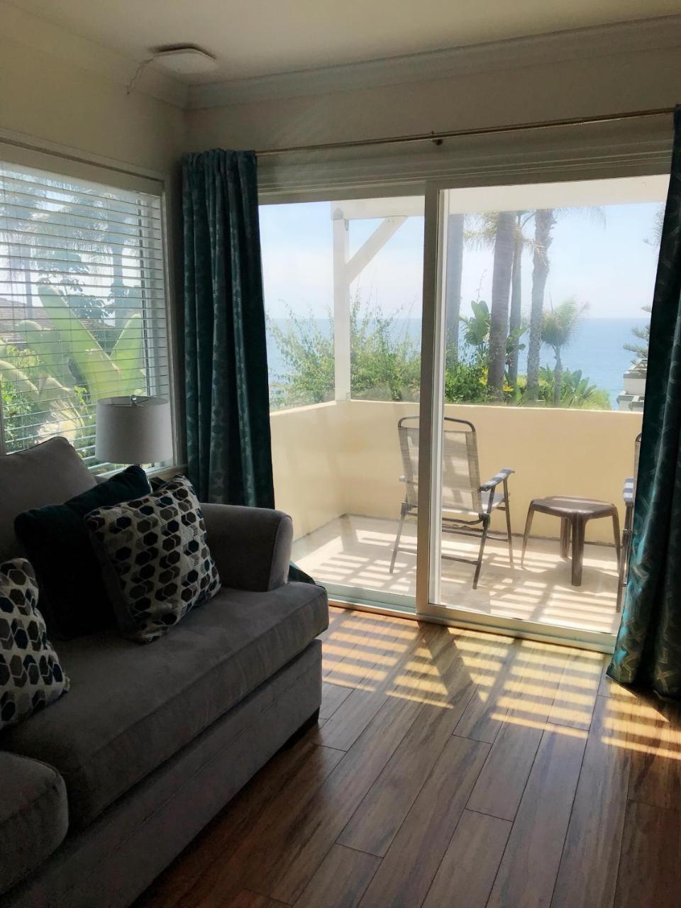 Seaside Laguna Inn & Suites ลากูนาบีช ภายนอก รูปภาพ